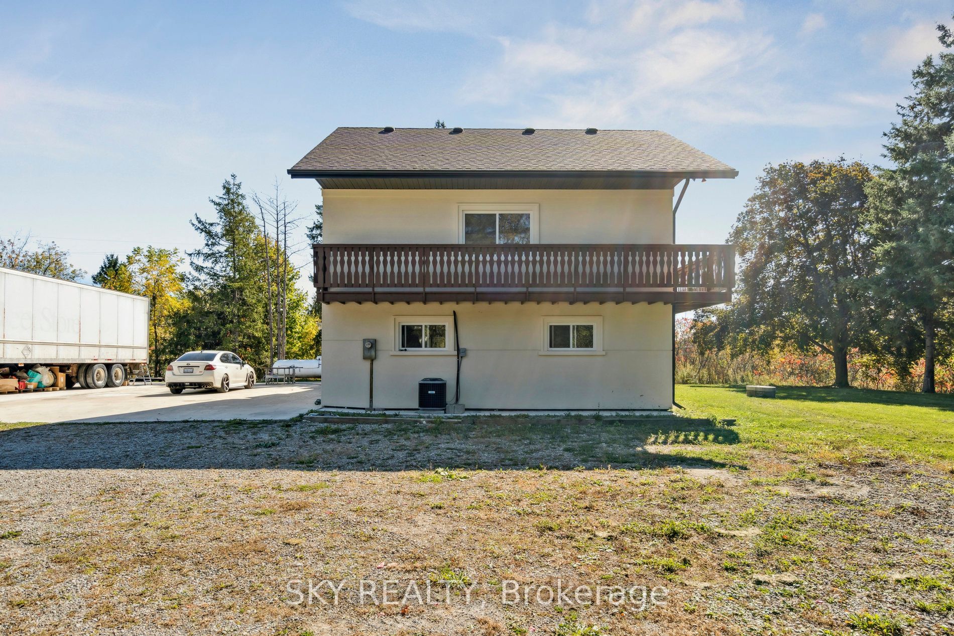 12478 5th (Fifth) Line