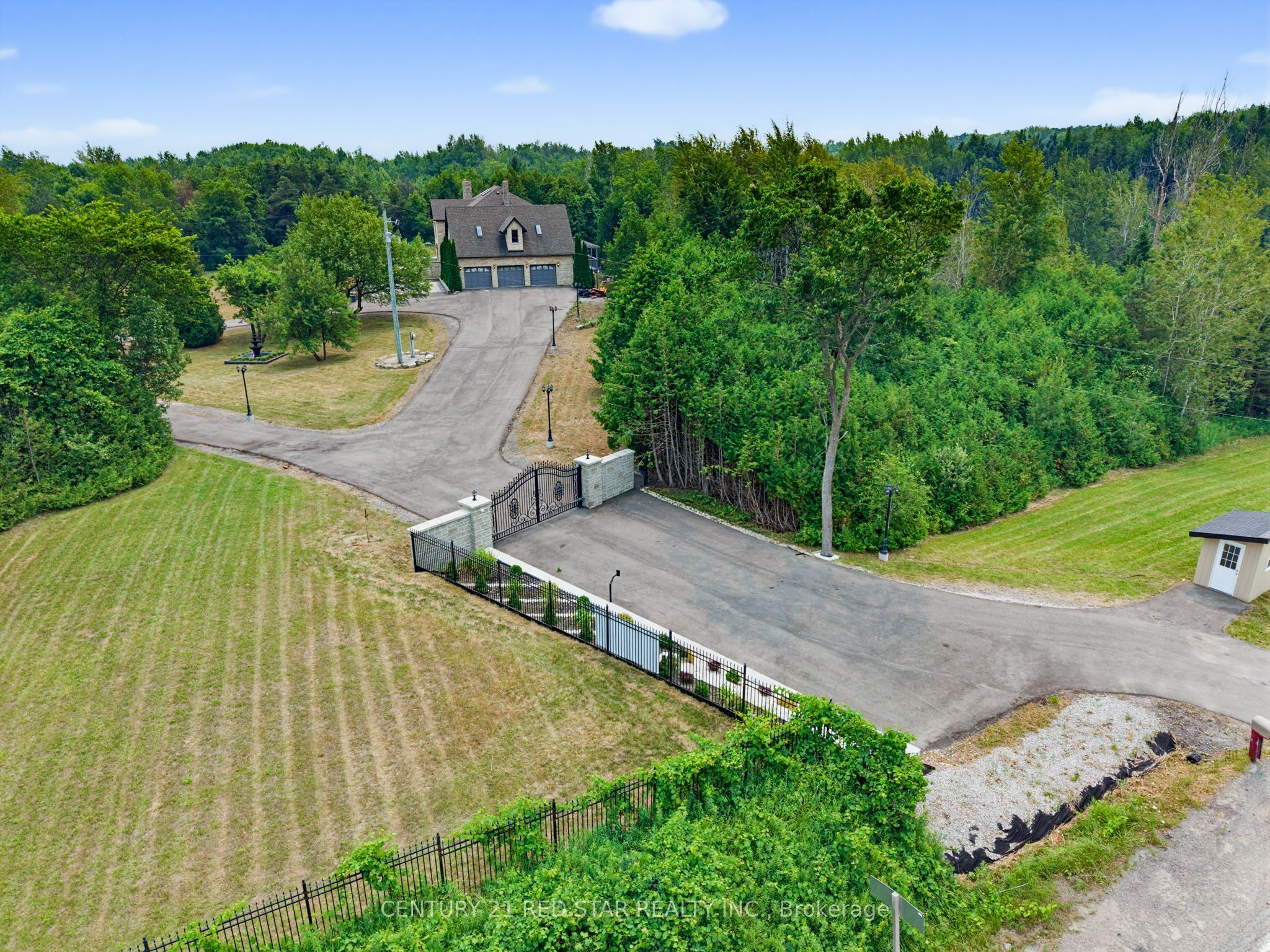 3911 Charleston Side Road
