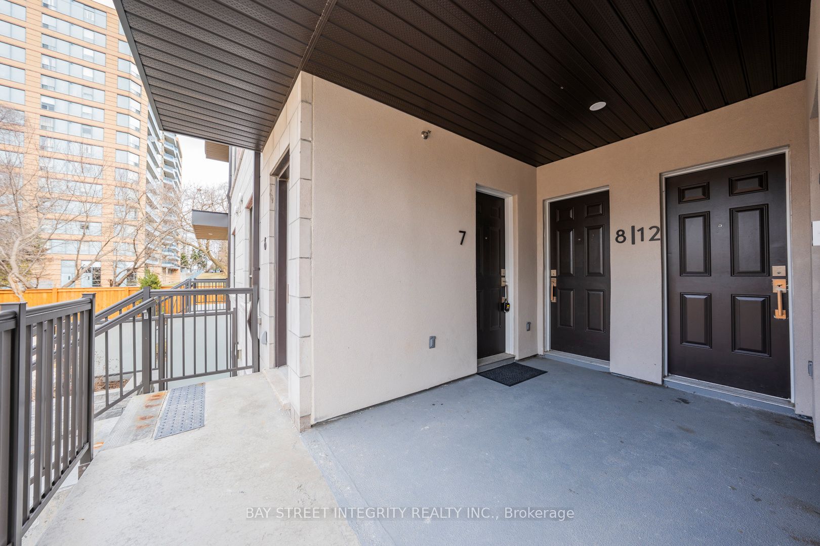 4045 Hickory Drive 7