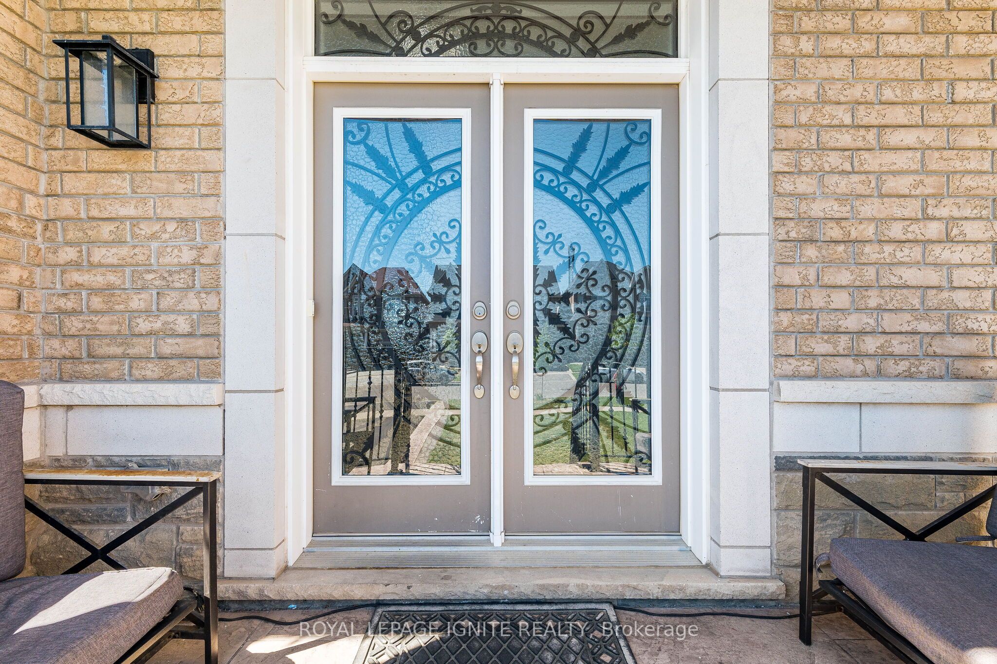 18 MONKTON Circle