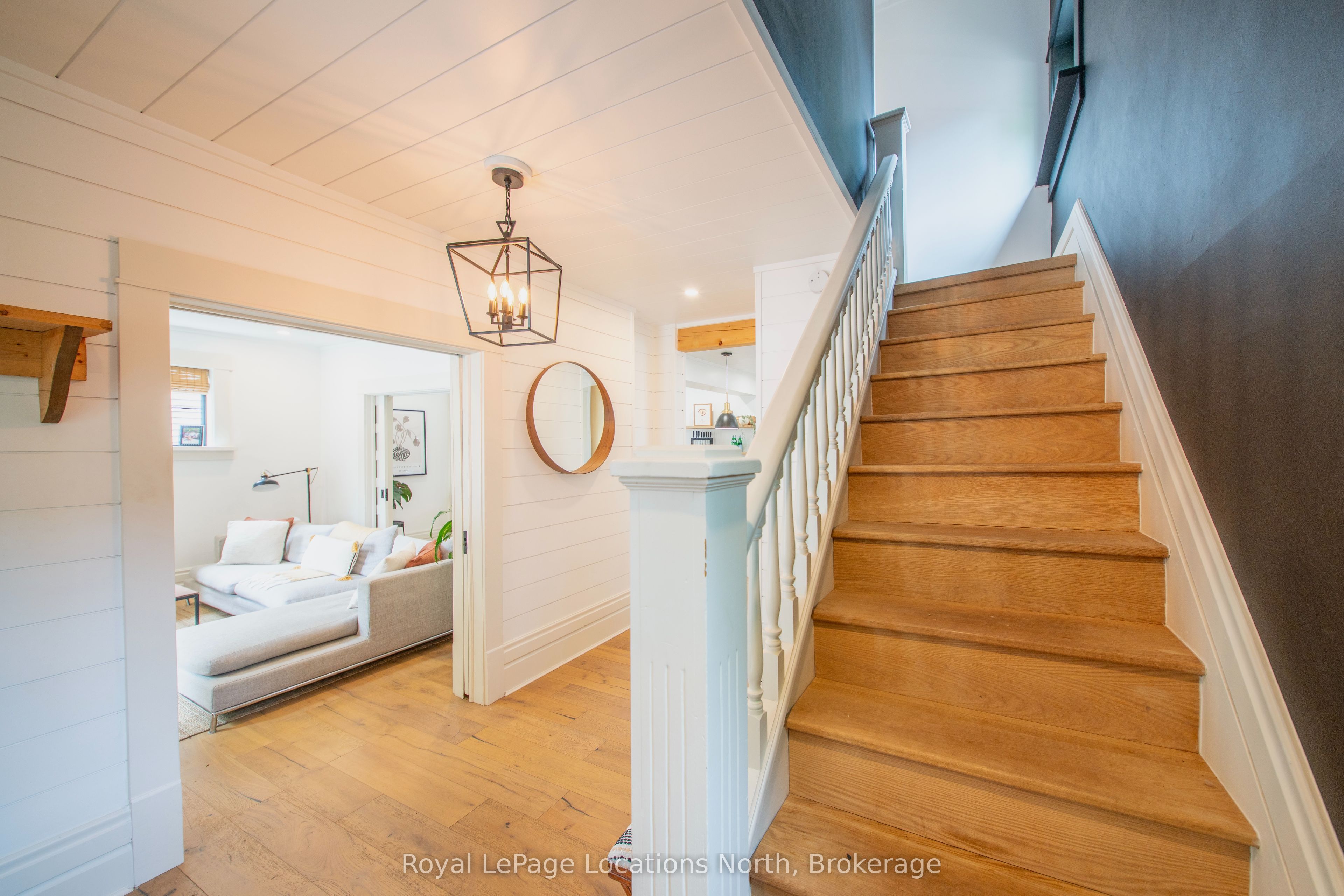 24 Marshall Street W