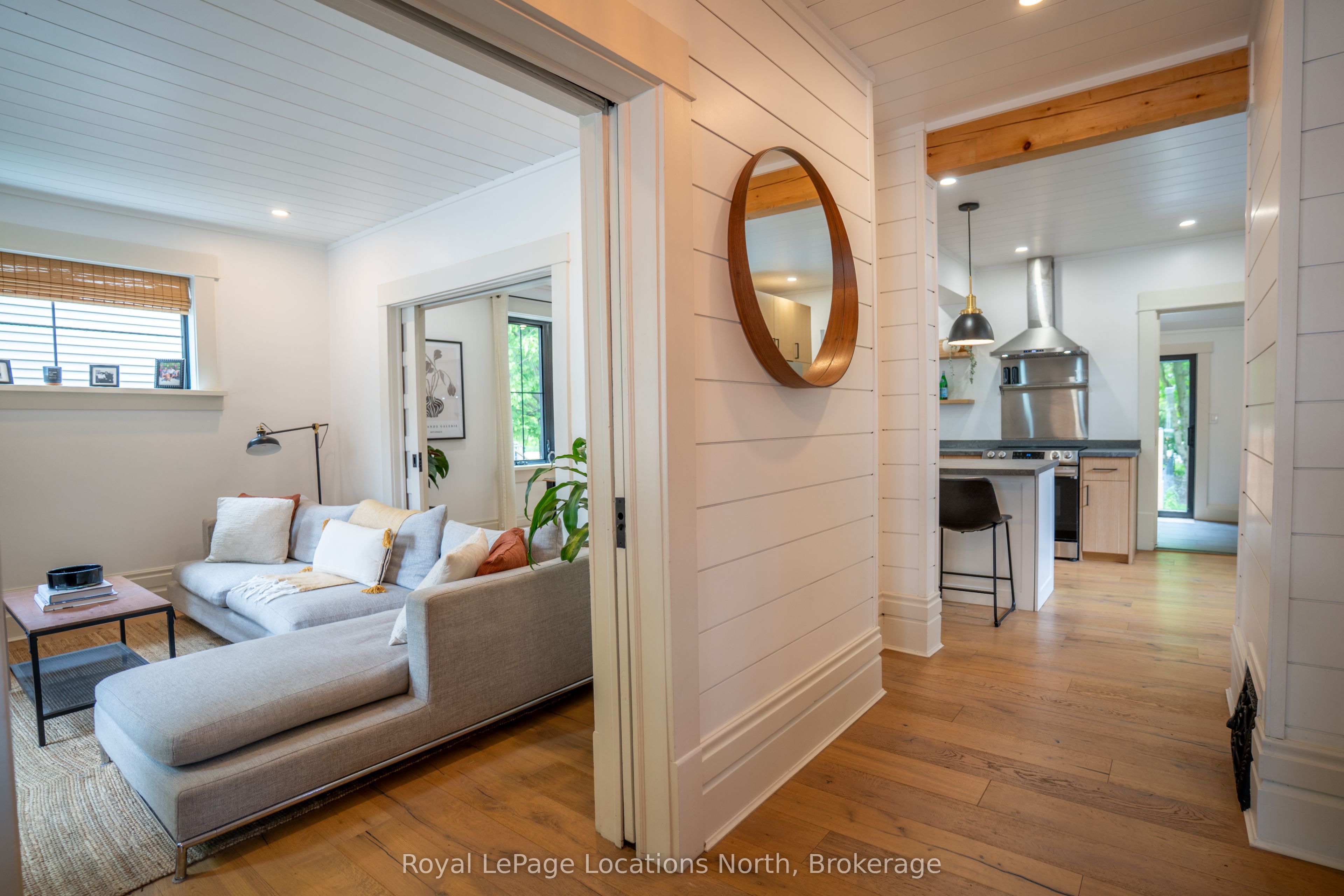 24 Marshall Street W