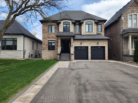 1771 Woodview Avenue Pickering ON L1V 1L3