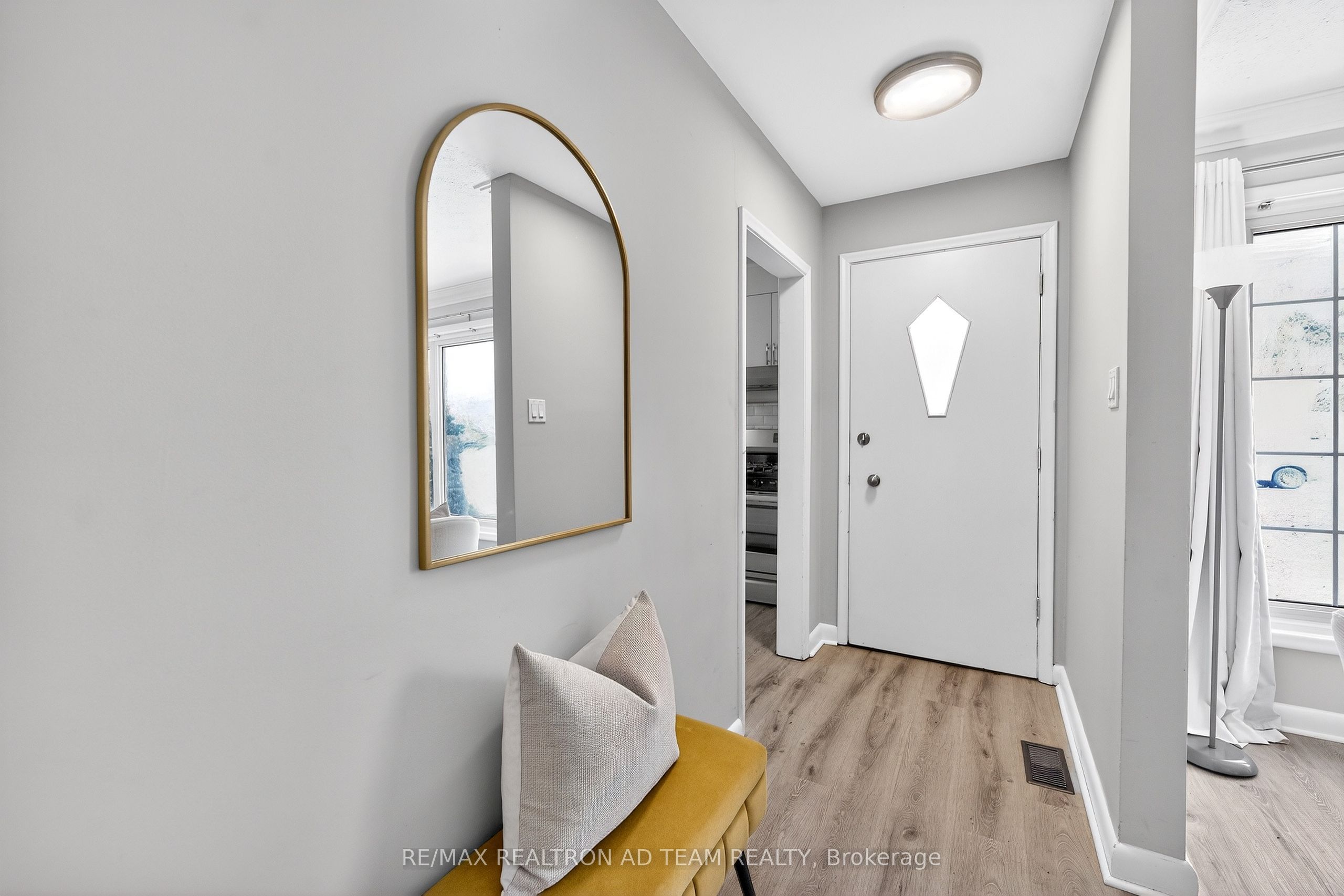 384 Elizabeth Street