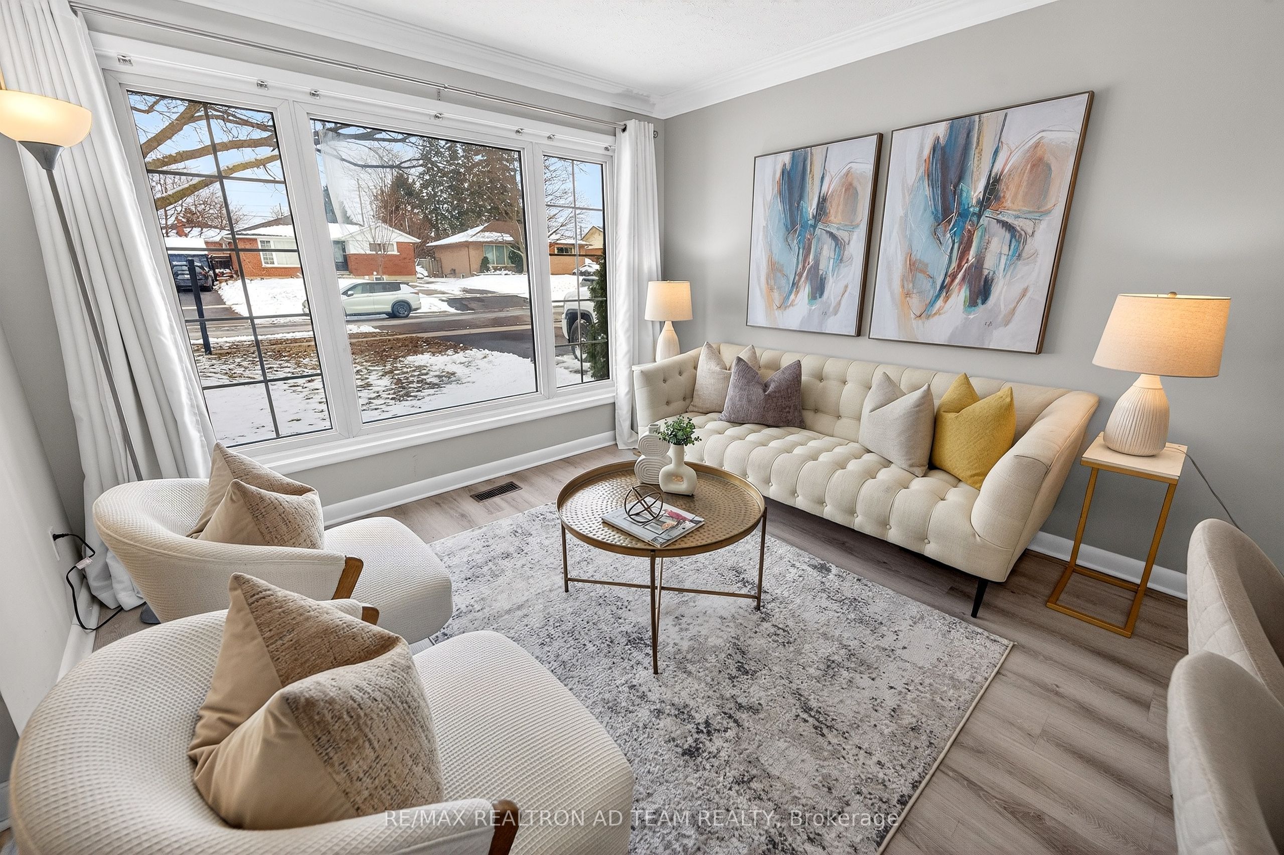 384 Elizabeth Street