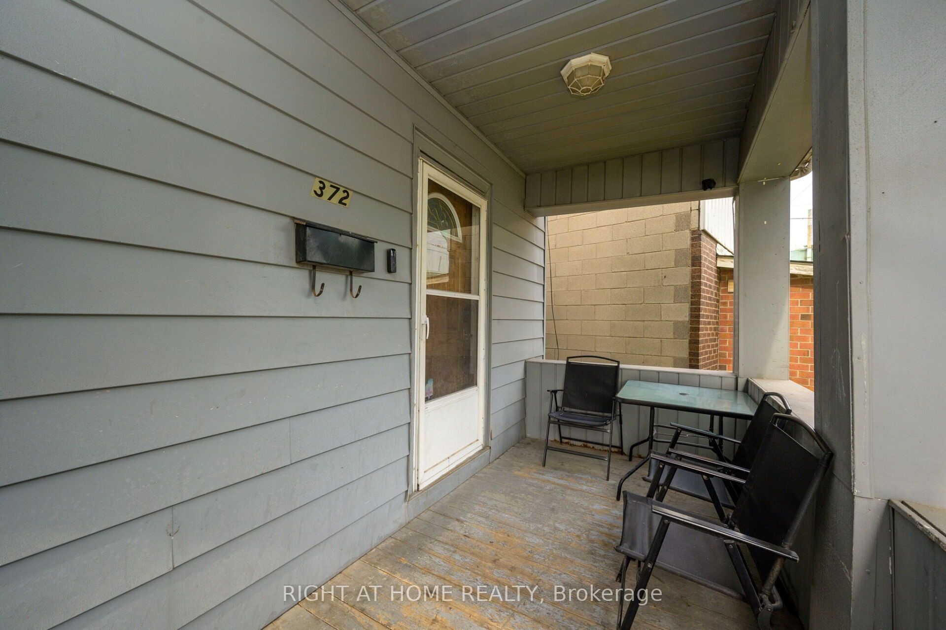 372 Beach Road