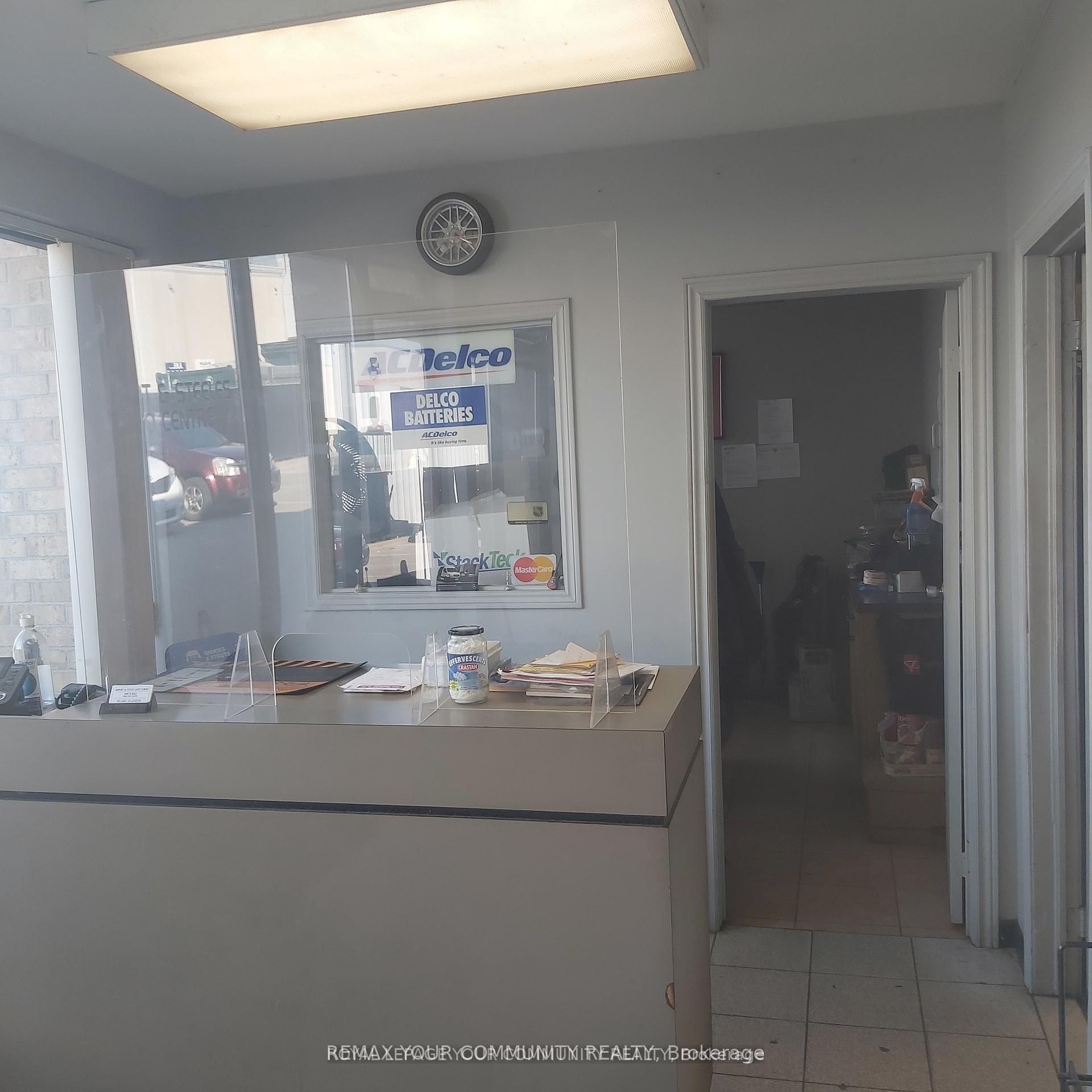 1 Delta Park Boulevard 18