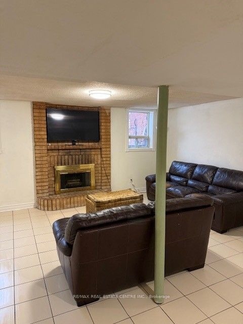 16459 Airport Road E Basement