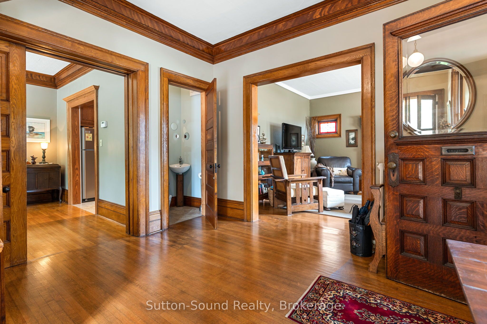 1304 4th Avenue W