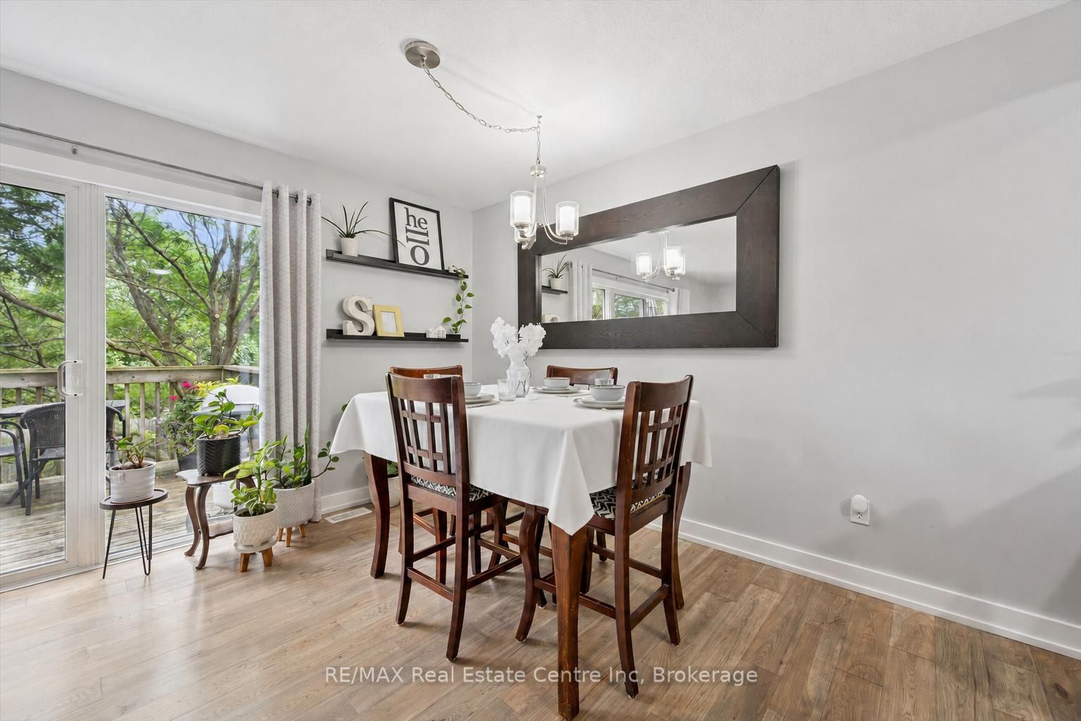 31 SCHRODER Crescent 21
