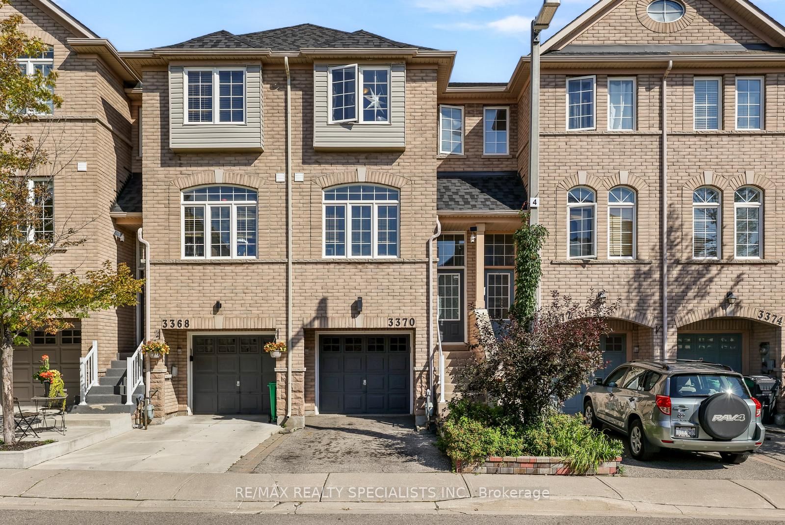 3370 Redpath Circle