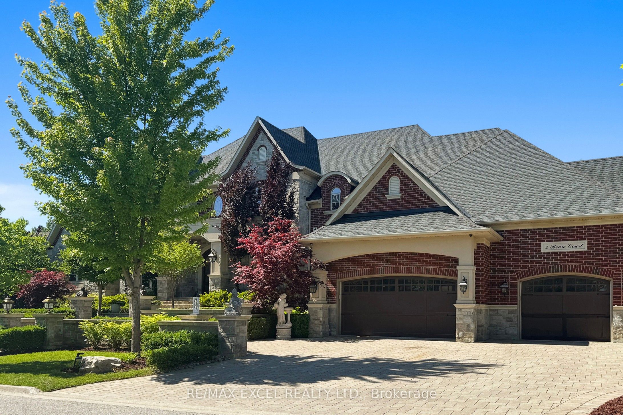 2 Beau Court