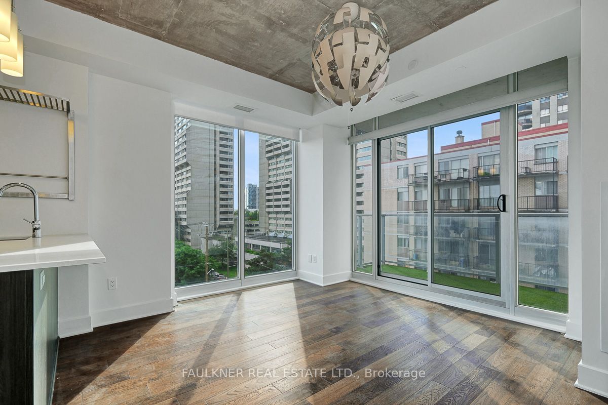 255 Bay Street 503