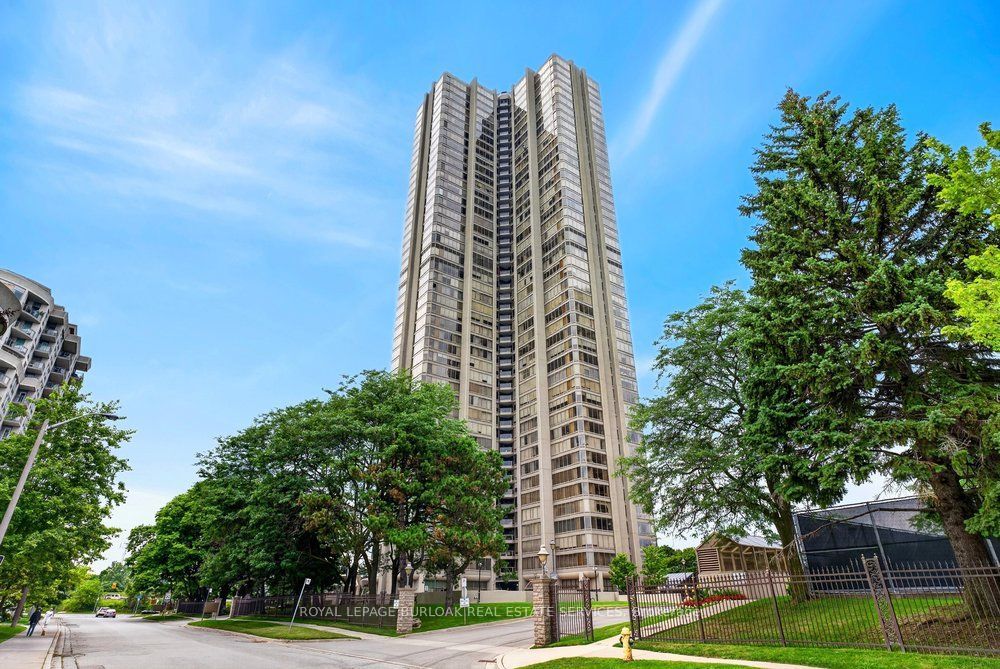 2045 Lake Shore Boulevard W 2901