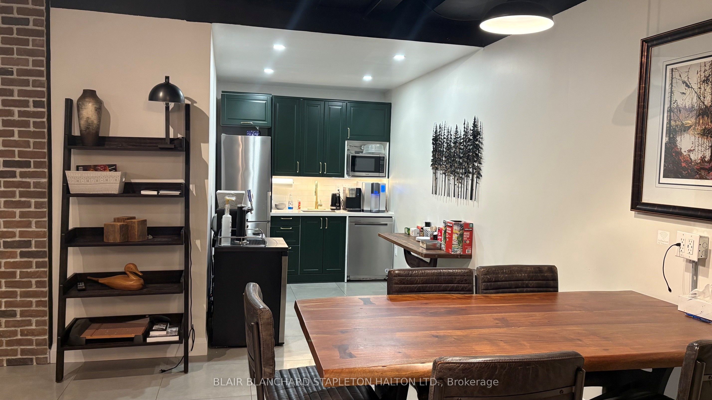 3190 Harvester Road 2WEST