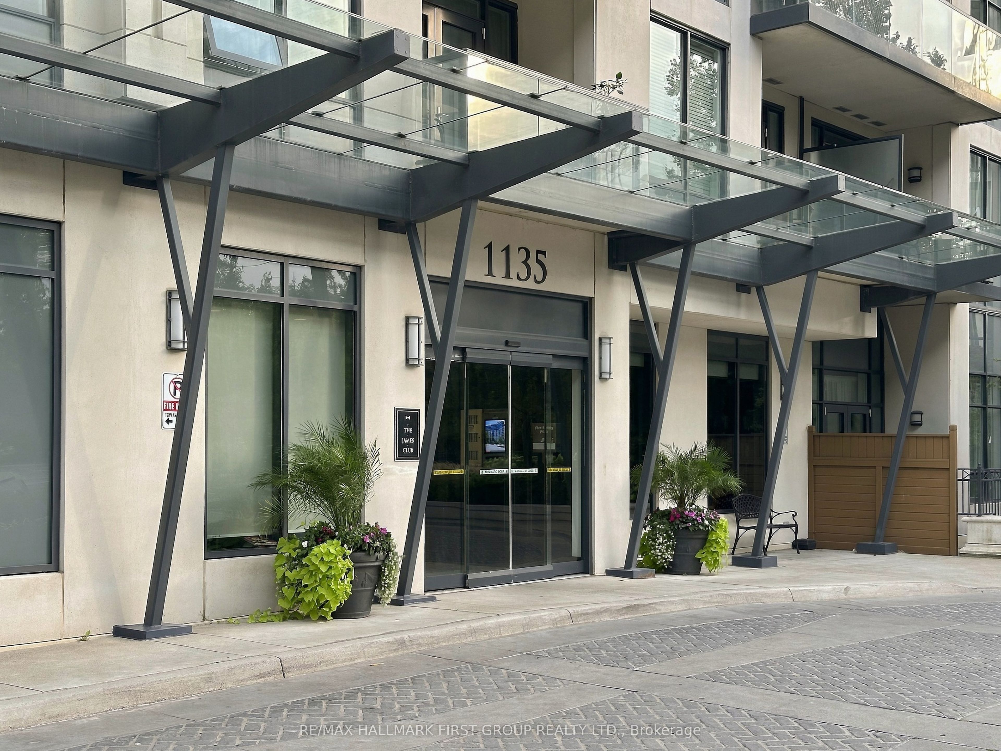 1135 Royal York Road 912
