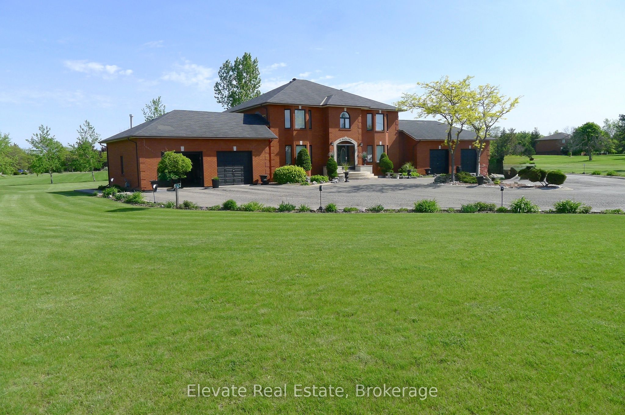 16 Fenton Way