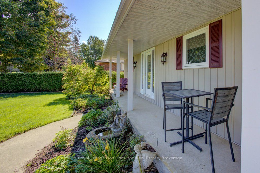 8298 8 (Moorefield) Concession