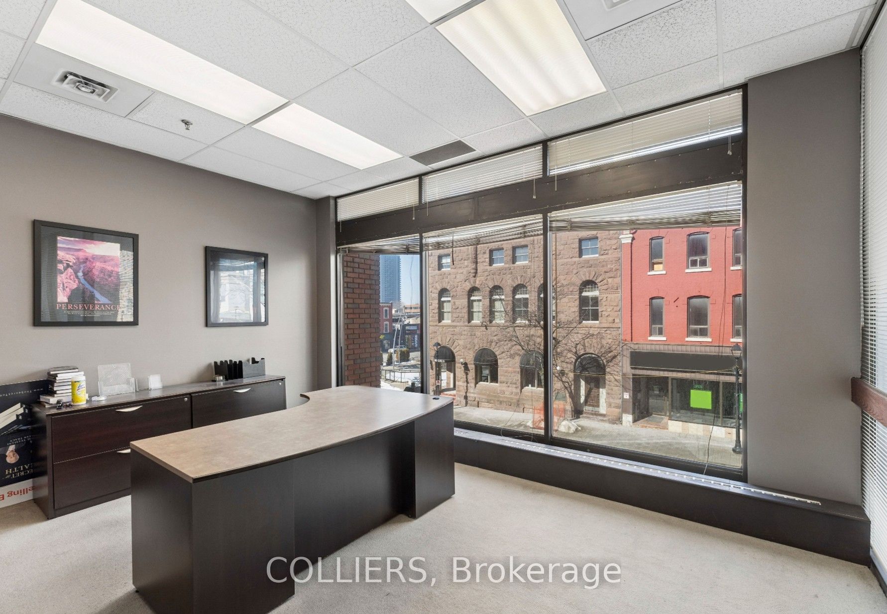 21 Queen Street E