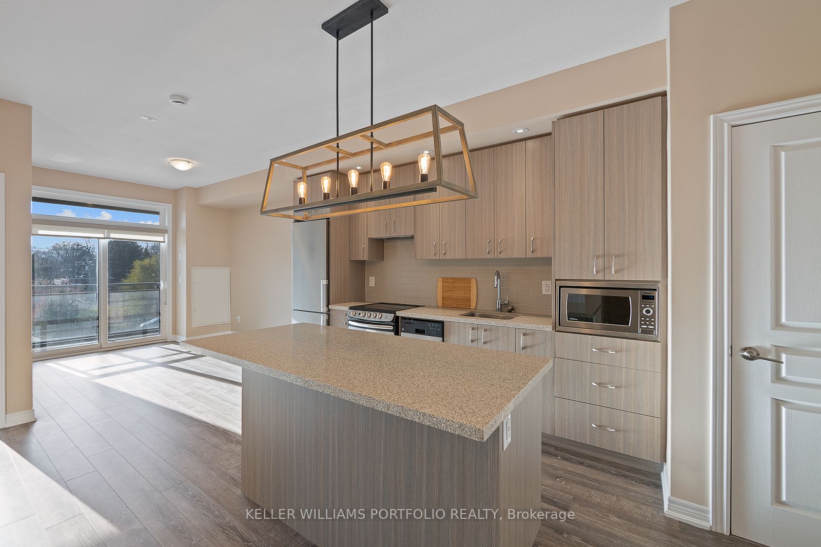 457 Plains Road E 322