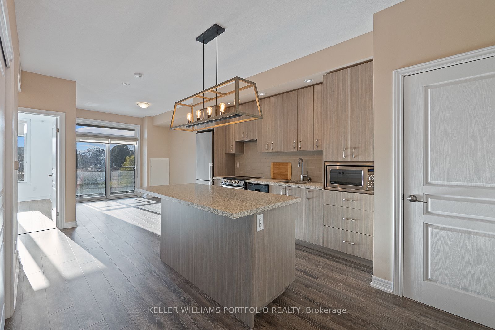 457 Plains Road E 322