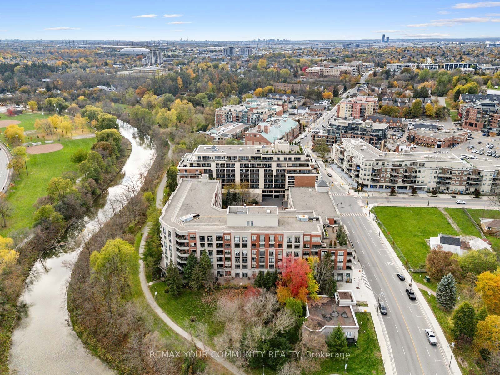 53 Woodbridge Avenue 315