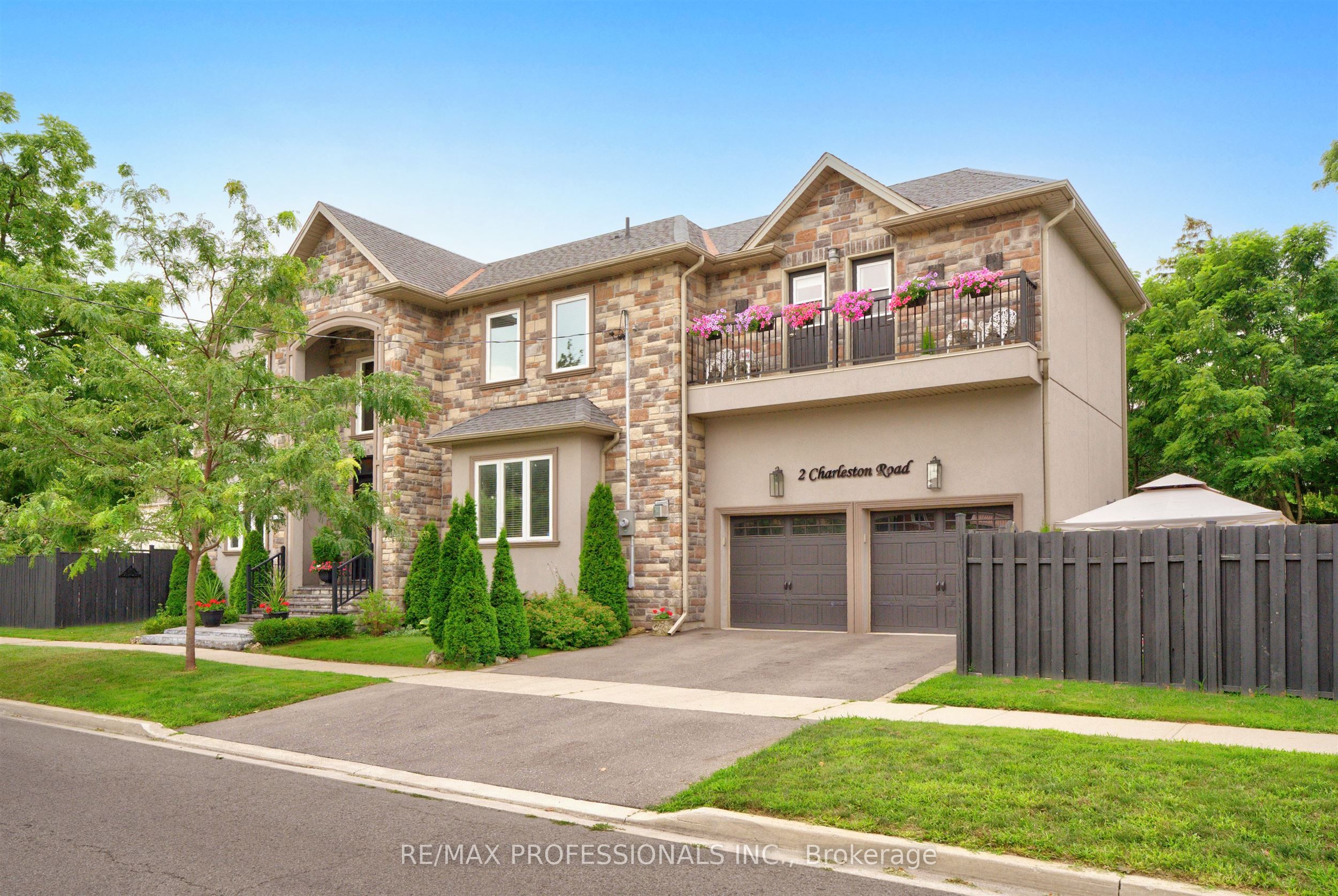 2 Charleston Road