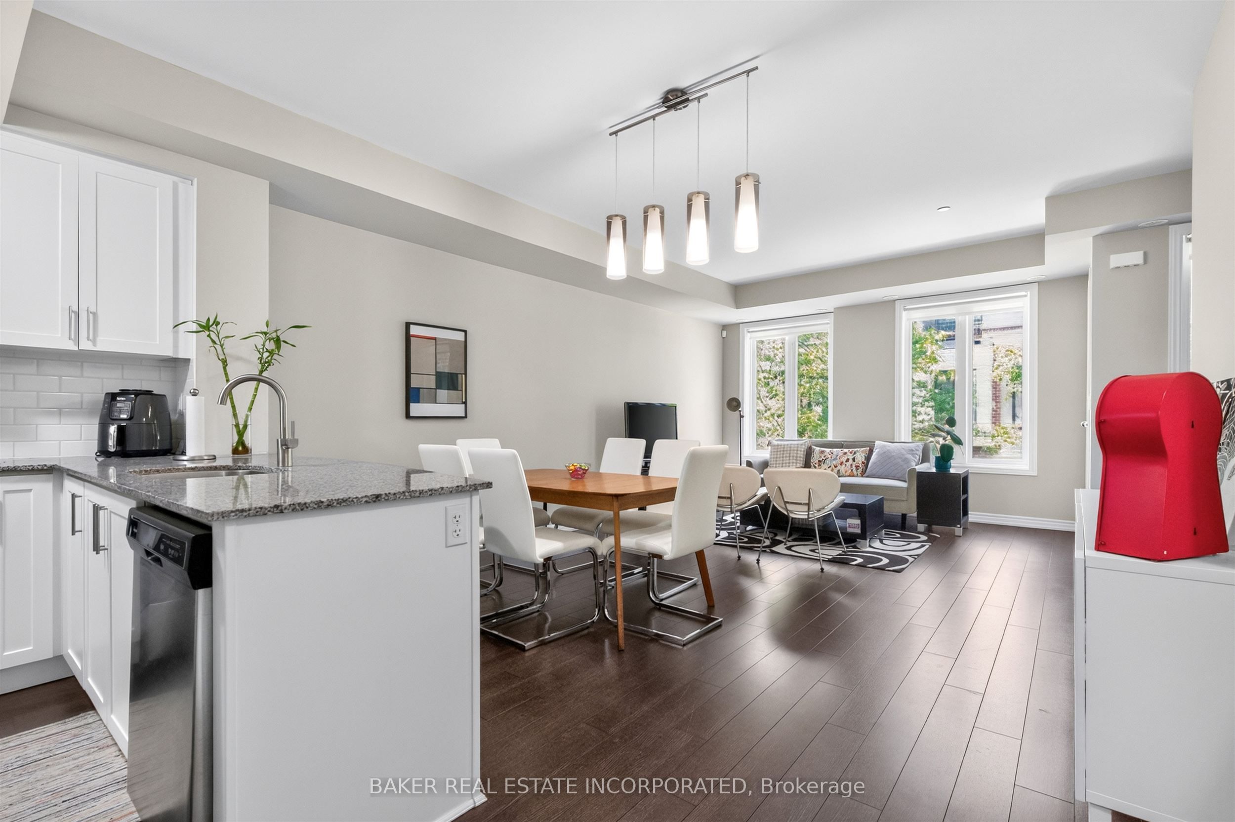 120 Twenty Fourth Street TH 31