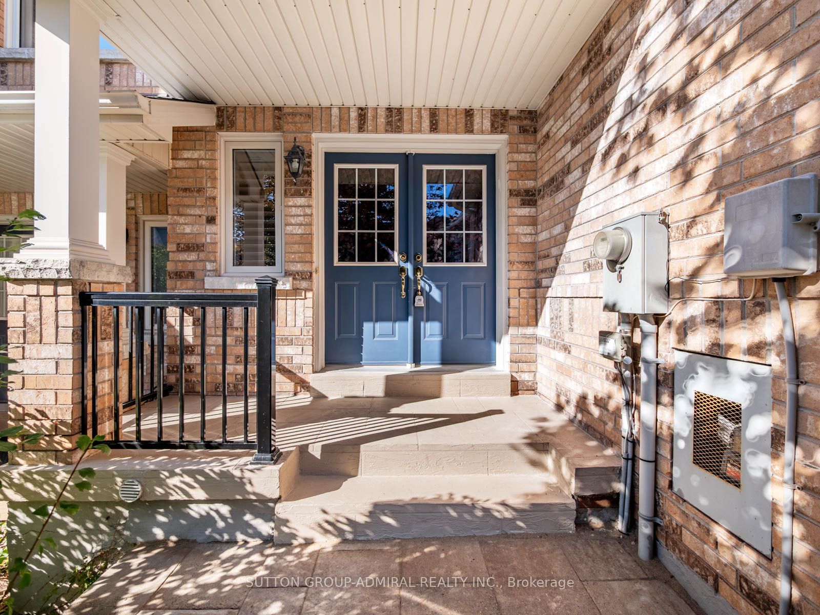 255 Shaftsbury Avenue 26