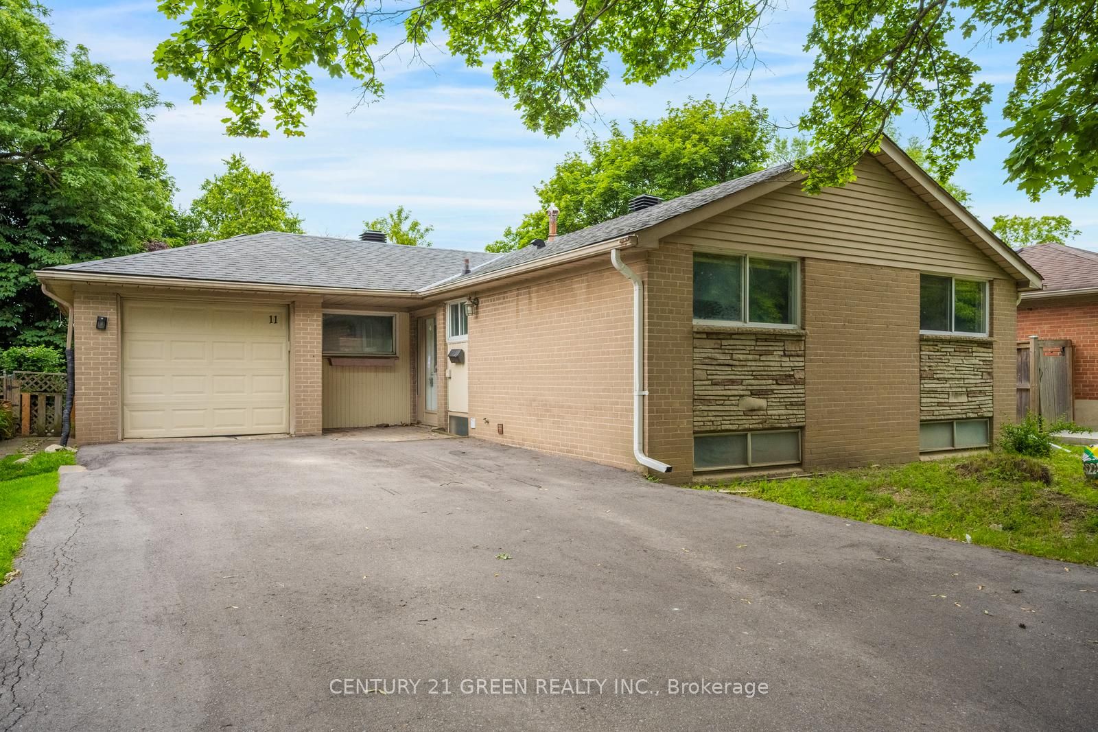 11 Burgby Avenue