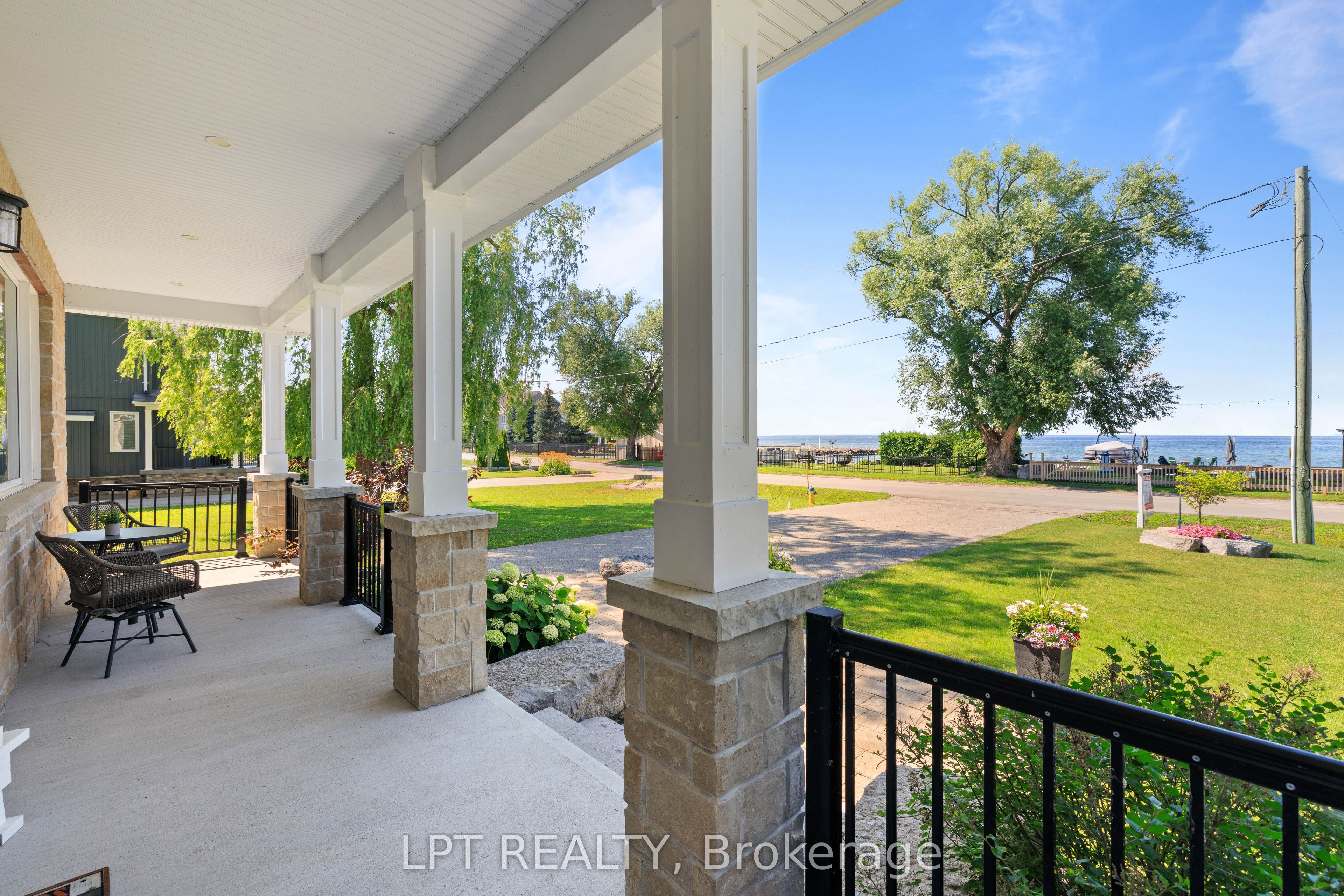 165 Lake Drive E