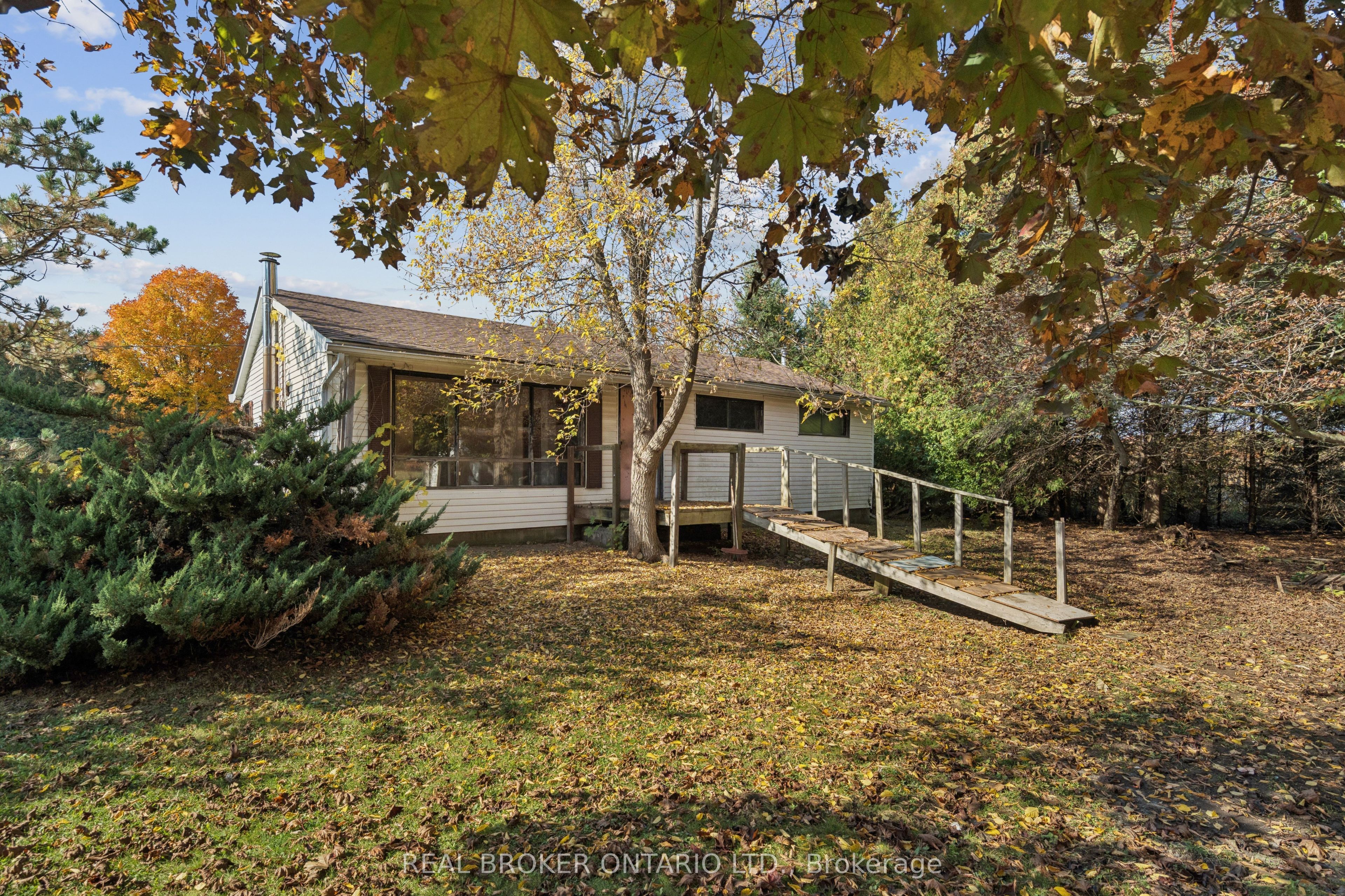 5649 25 Side Road
