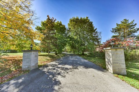 18 Mccowan Lane Whitchurch-Stouffville ON L4A 4C1