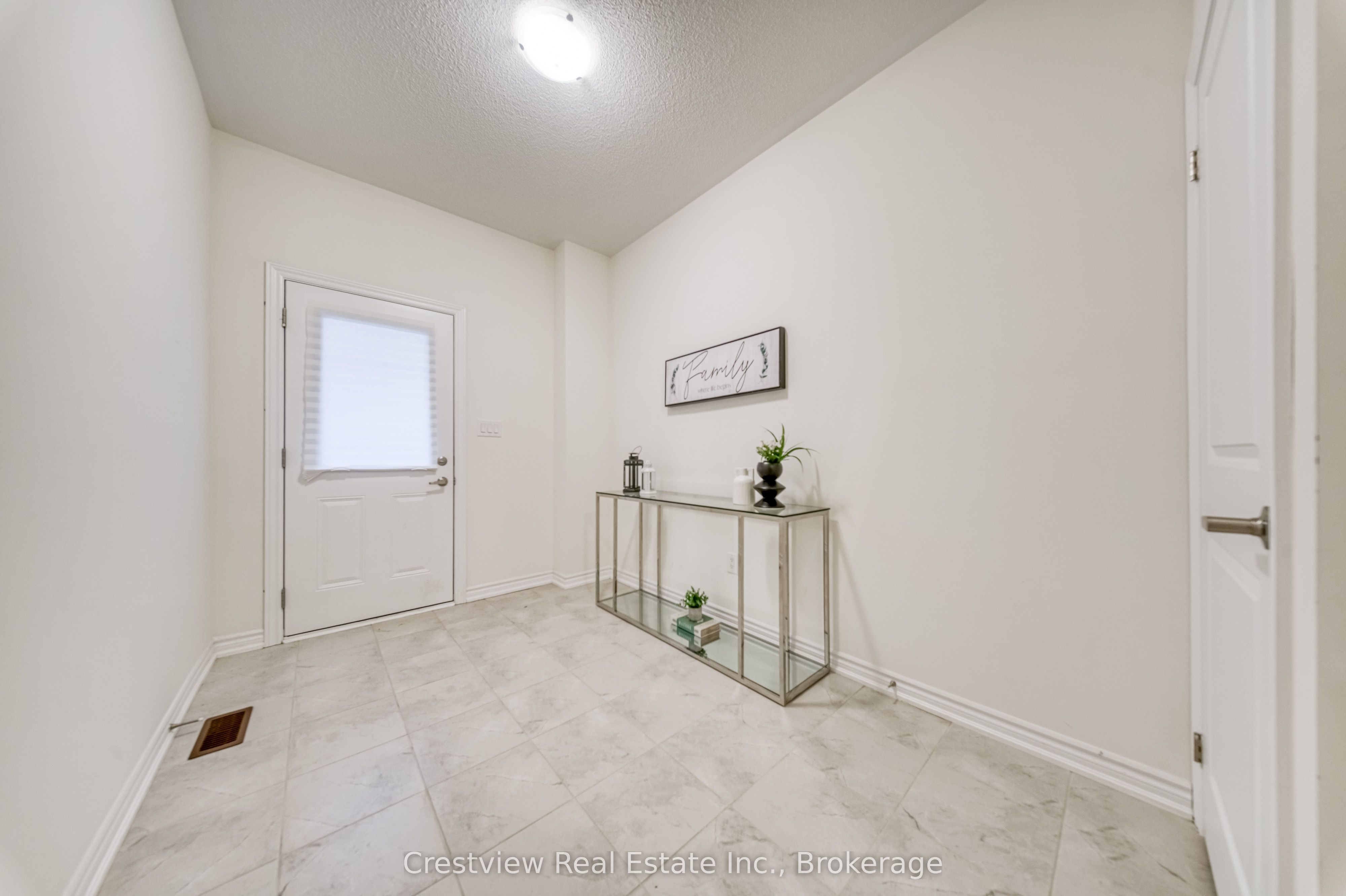 81 Massachusetts Lane