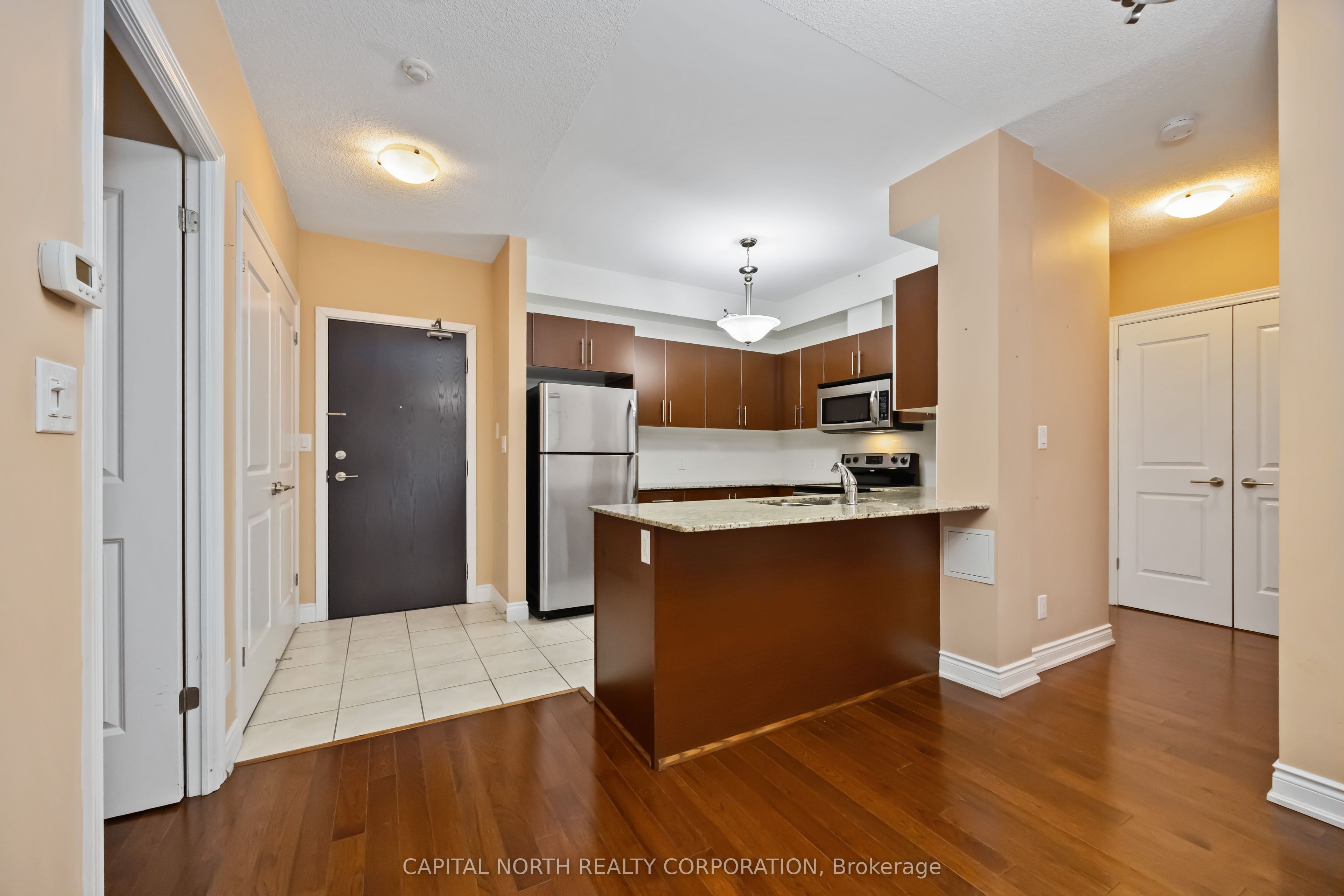 281 Woodbridge Avenue 242
