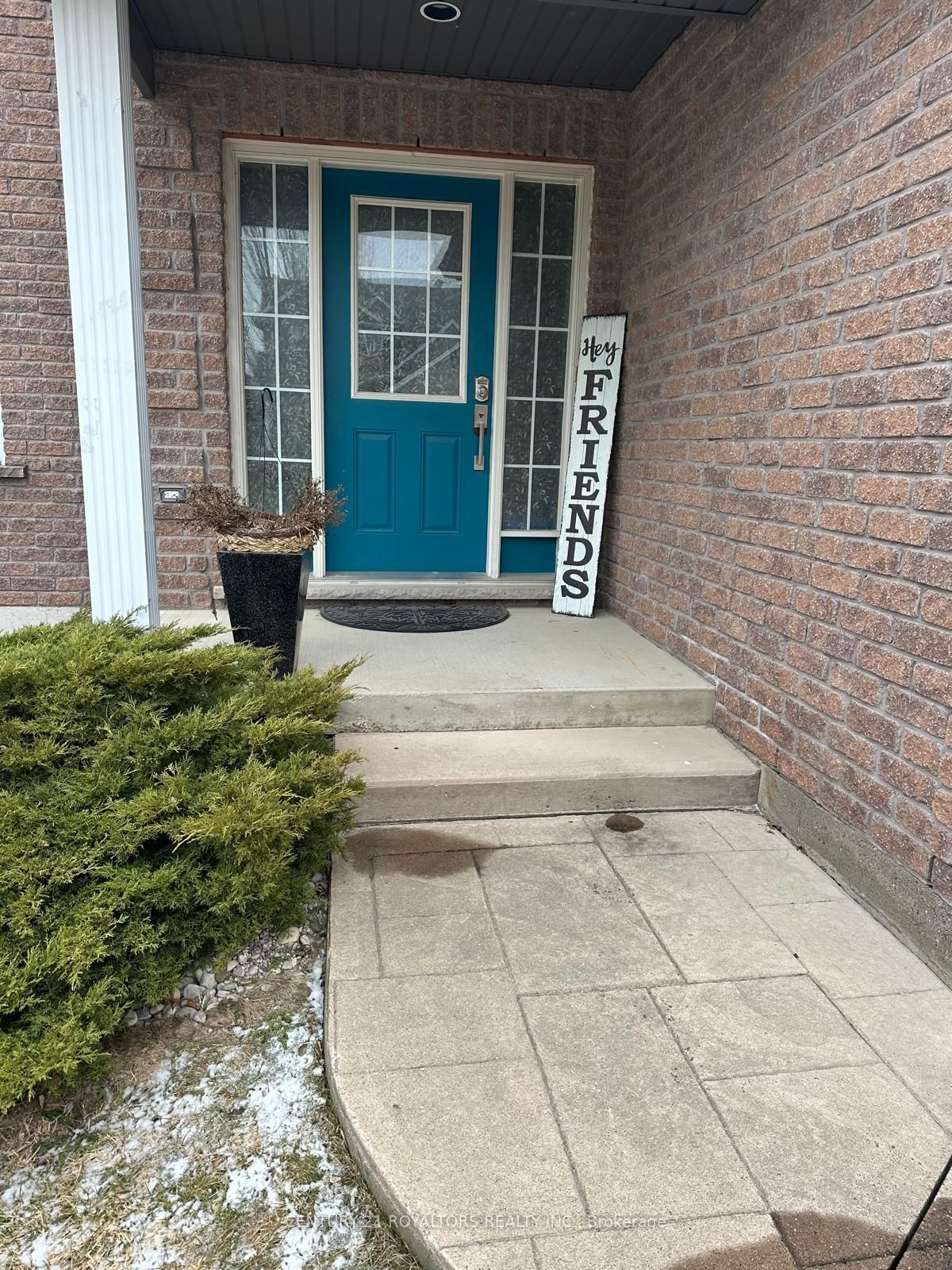 100 Southview Court