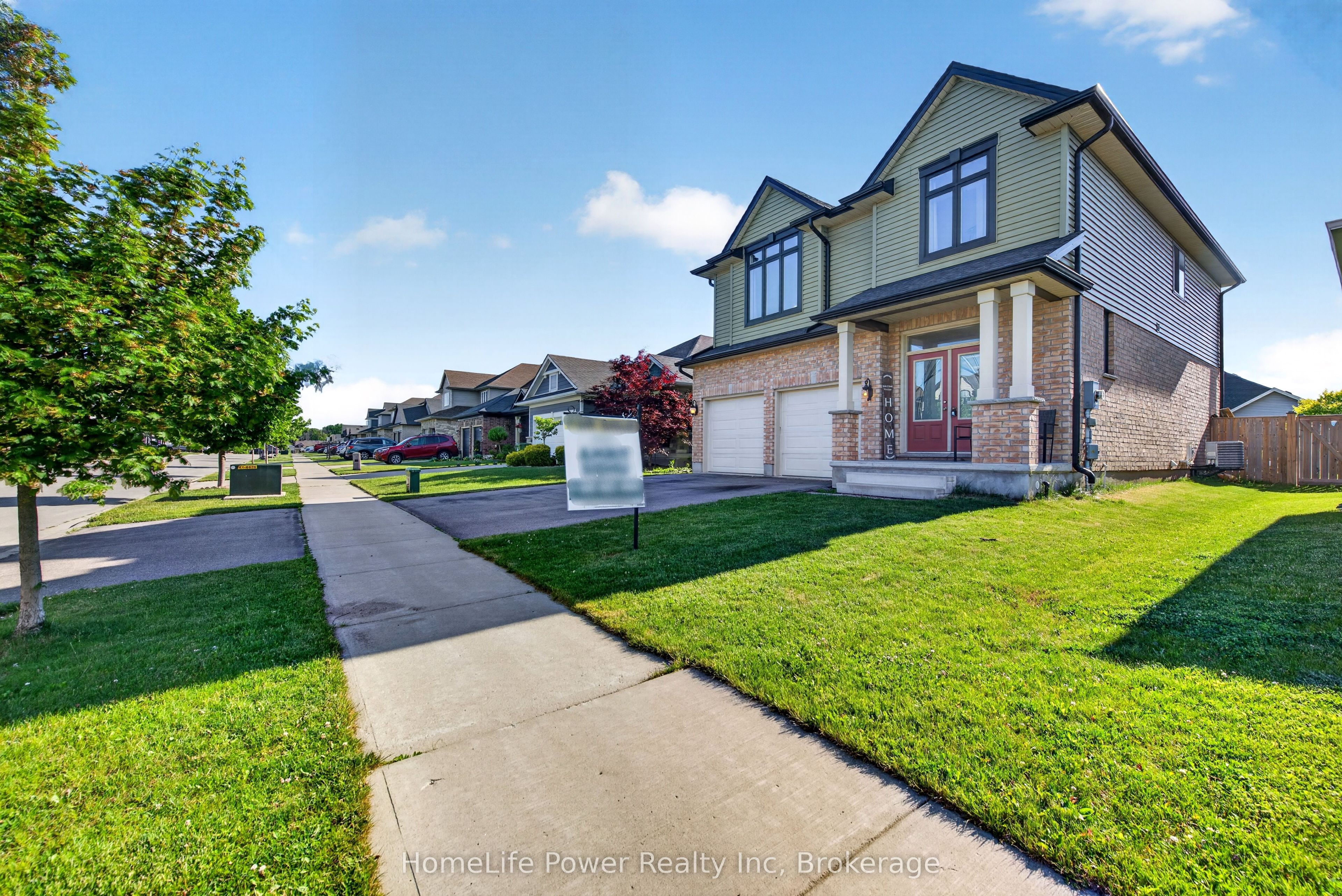 32 Ashberry Place