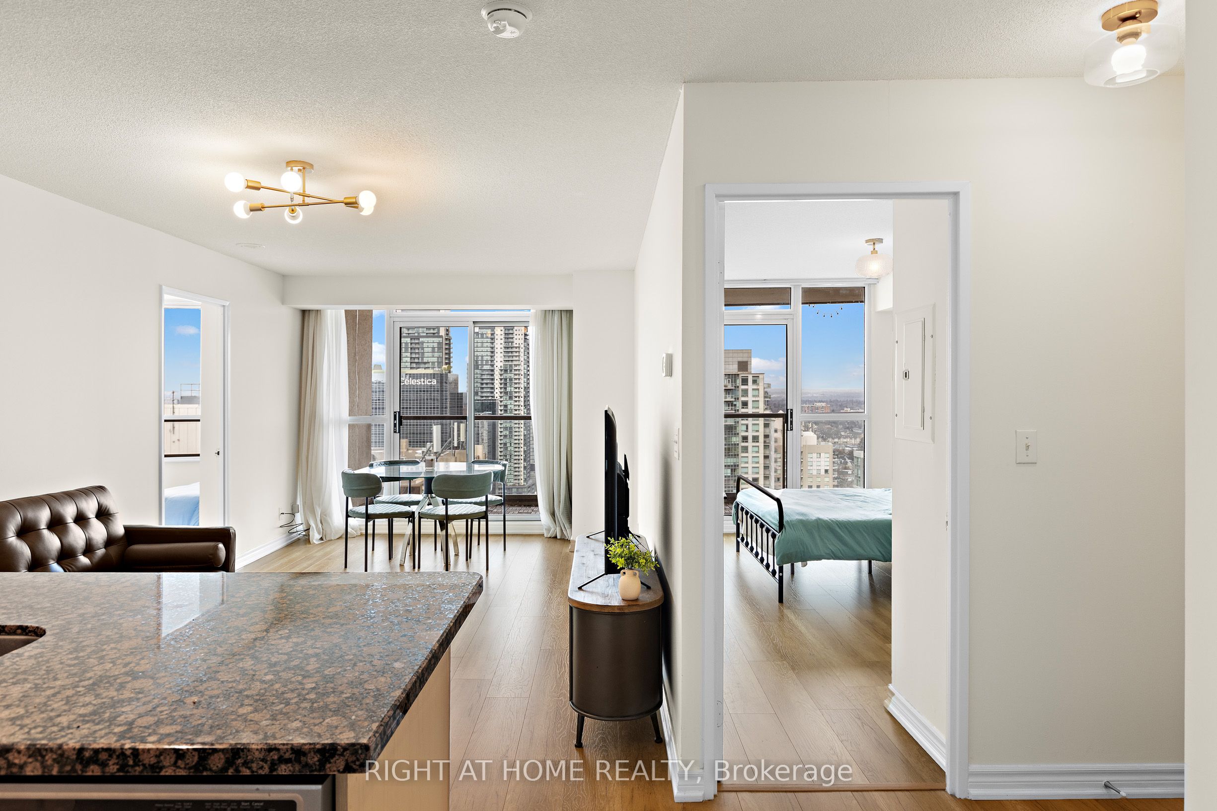 23 Hollywood Avenue 3503