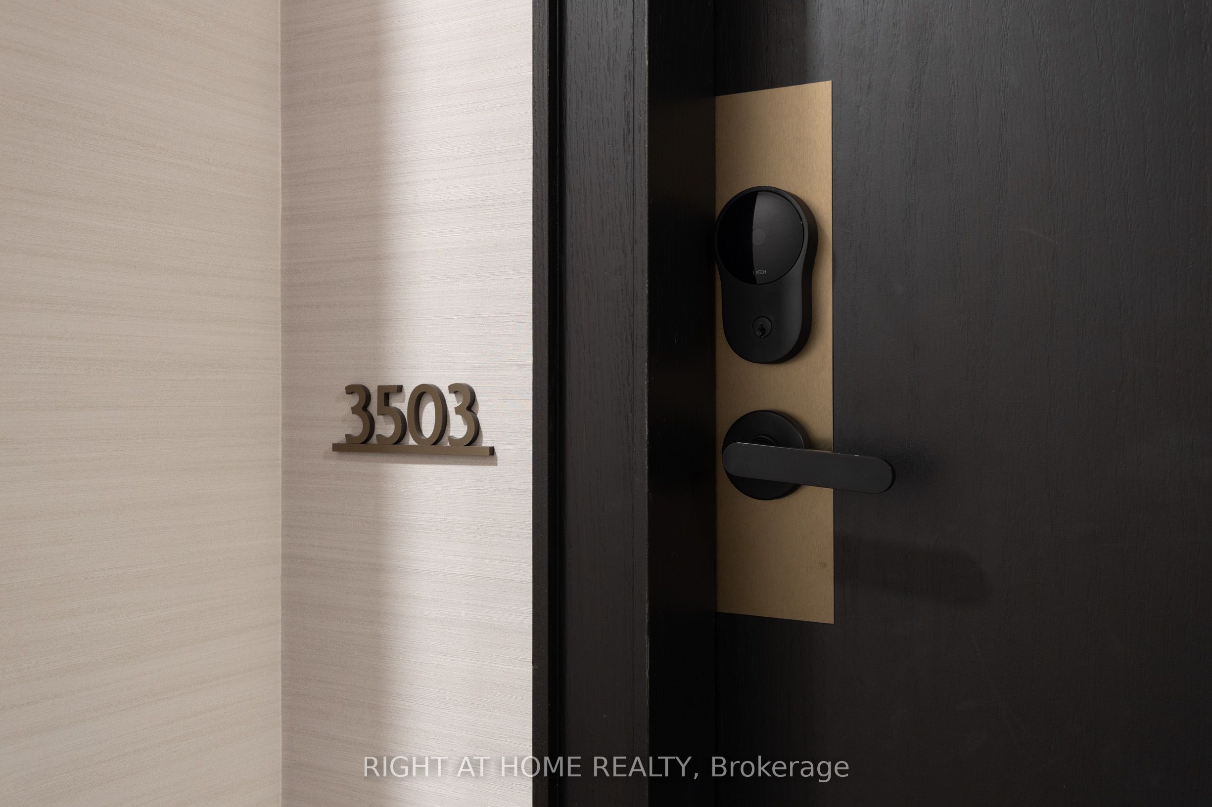 23 Hollywood Avenue 3503