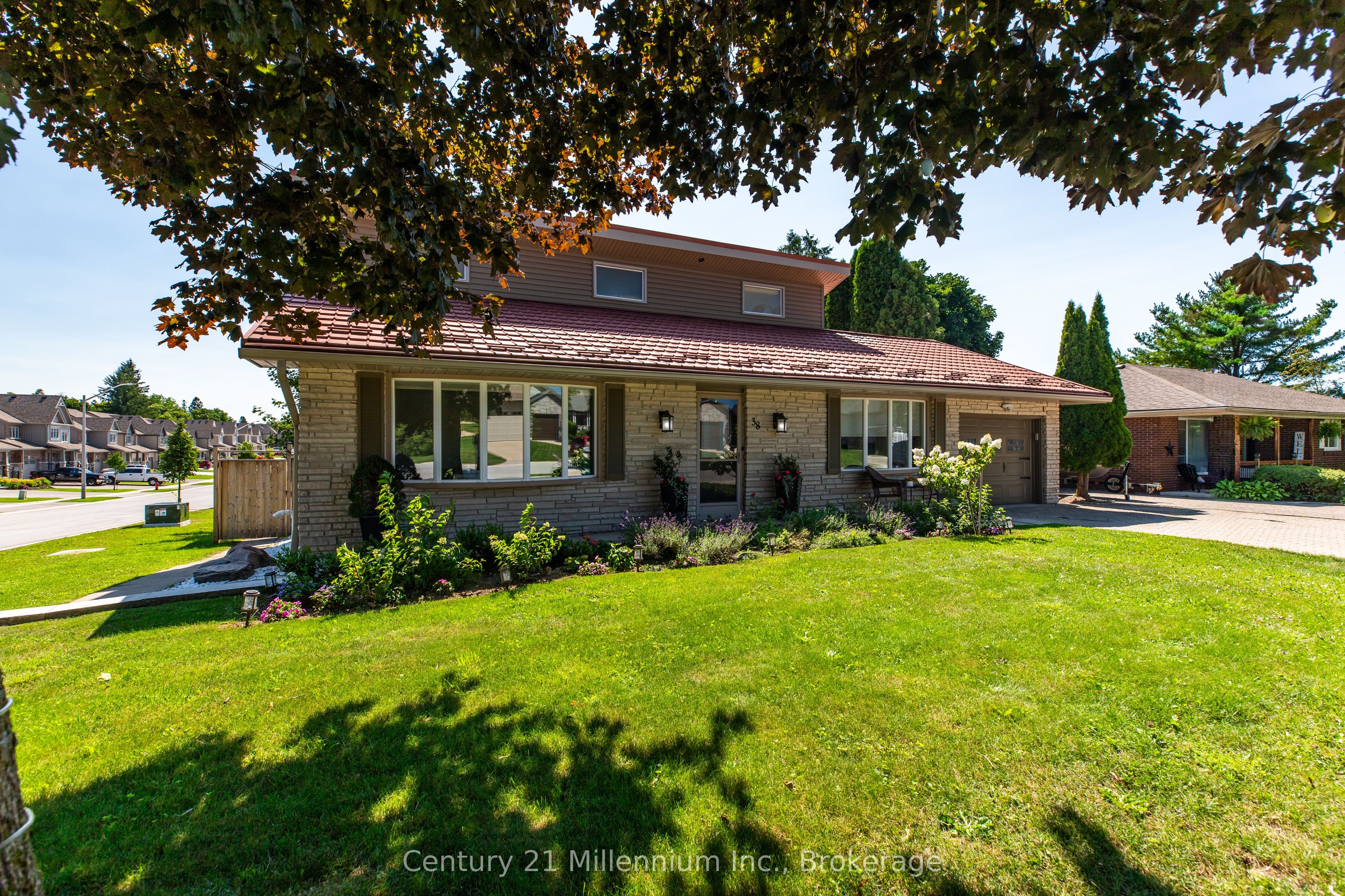 38 Grayview Drive