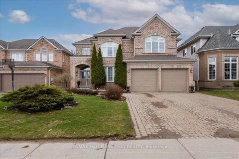 30 Birkhall Place N Barrie ON L4N 0K6