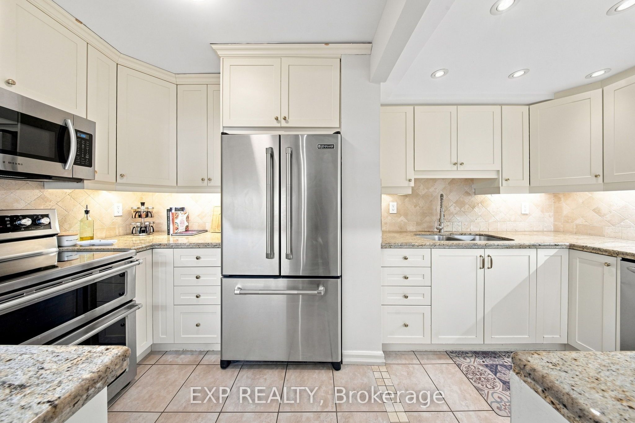 1515 Lakeshore Road E 2101