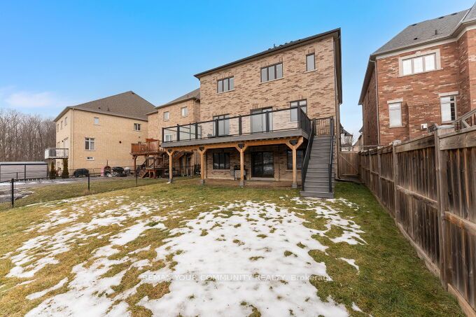 95 Strawbridge Farm Drive