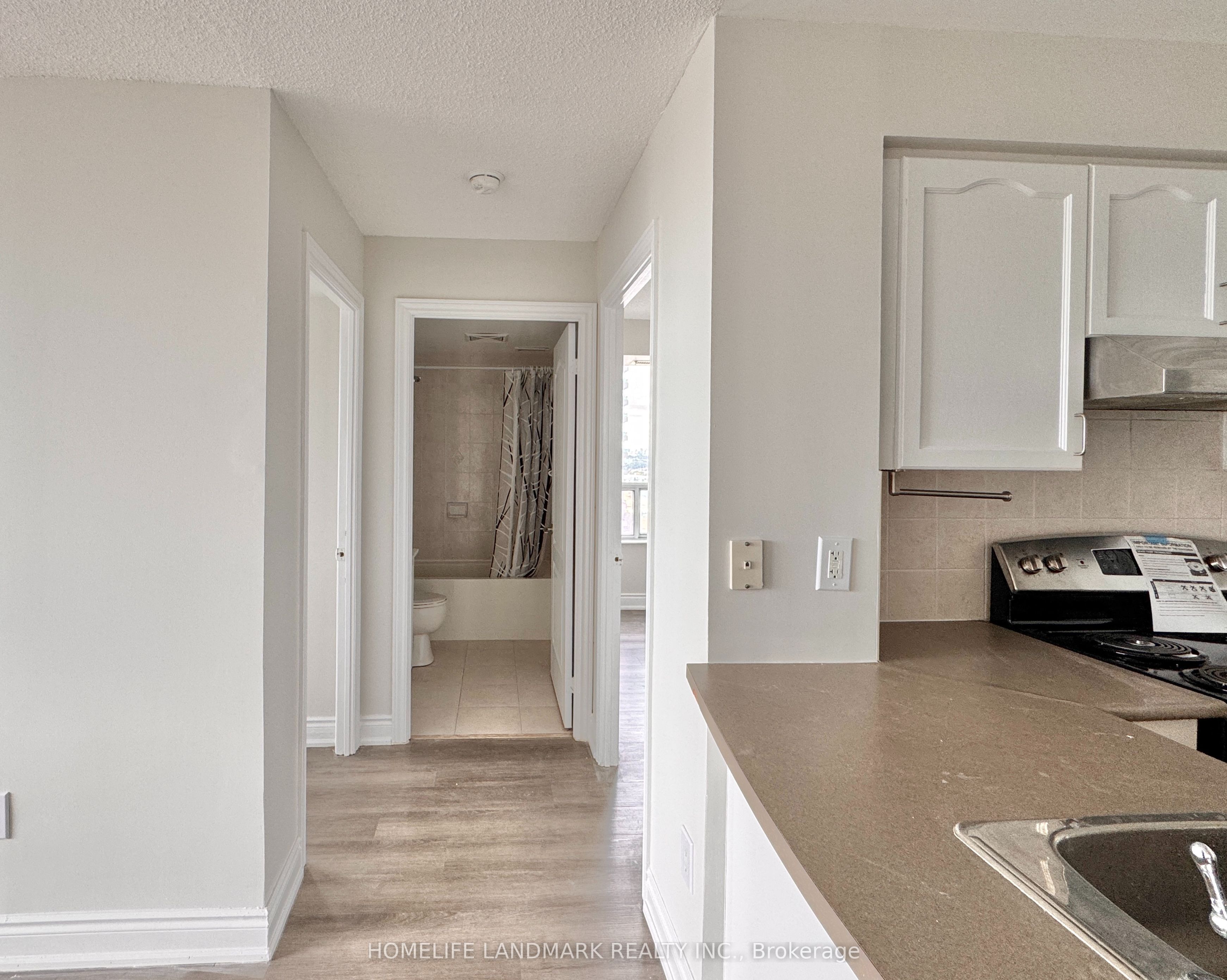 60 Brian Harrison Way 2302