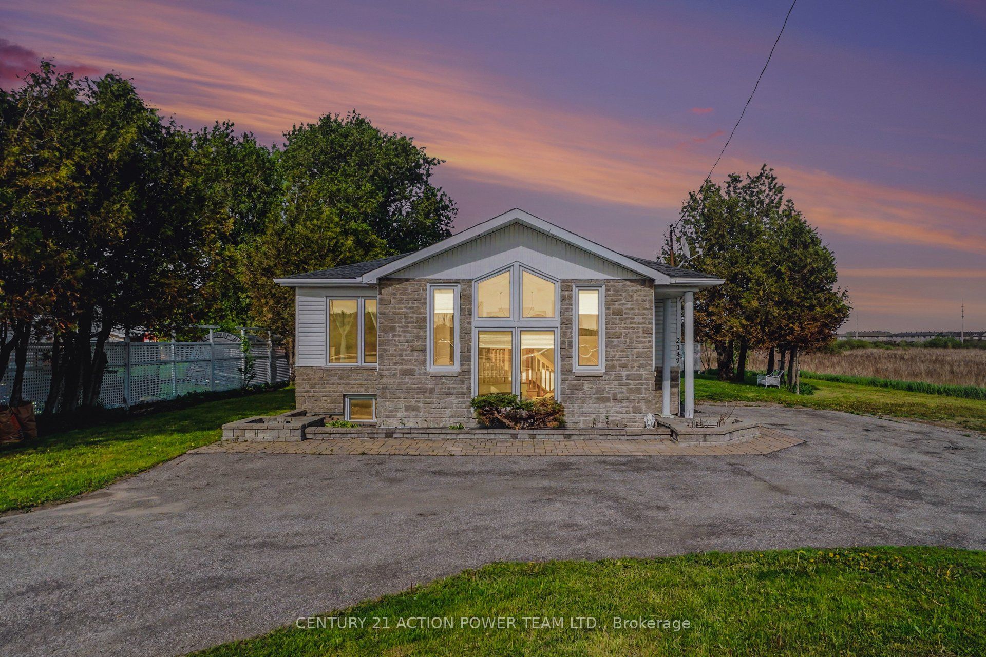 2147 Mer Bleue Road