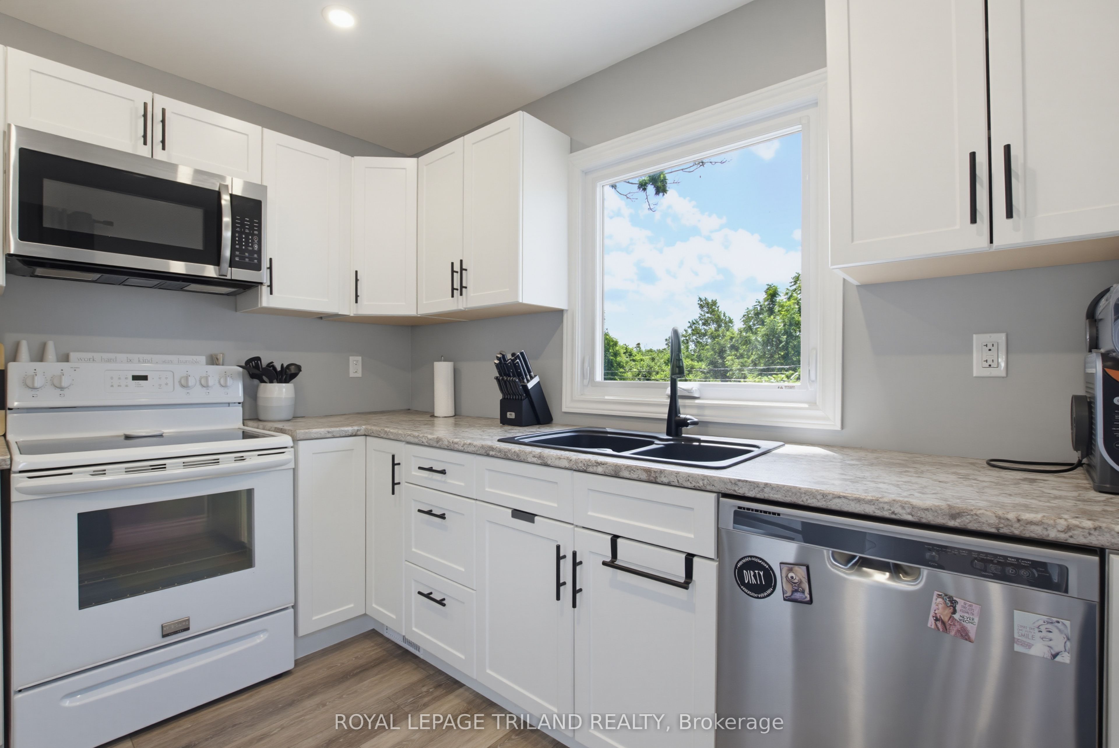 75 Connaught Avenue