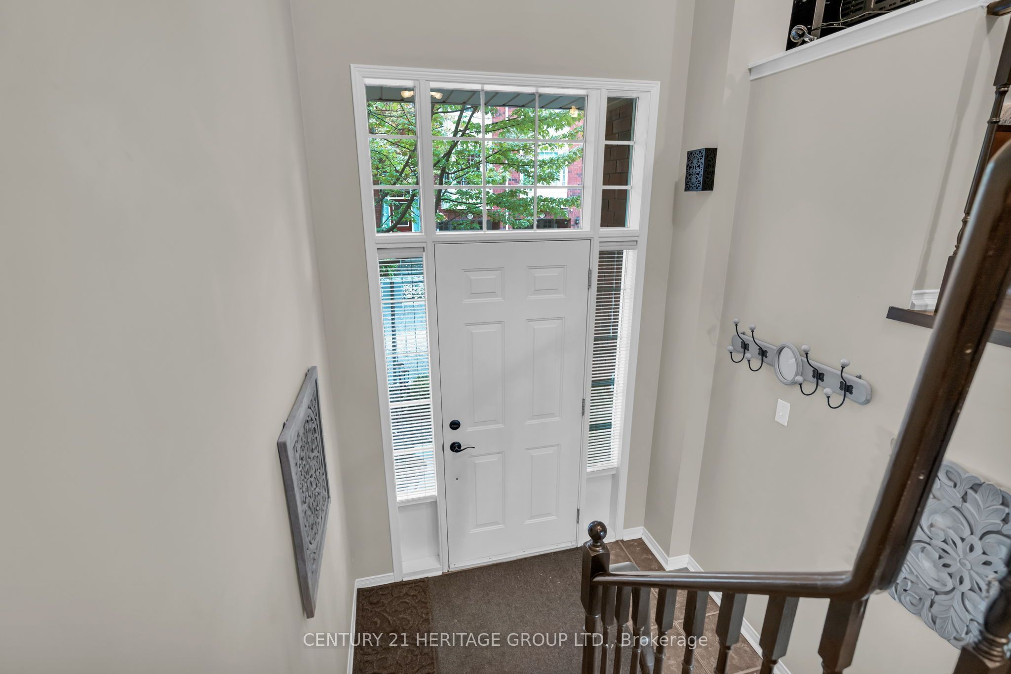 83 Mosaics Avenue