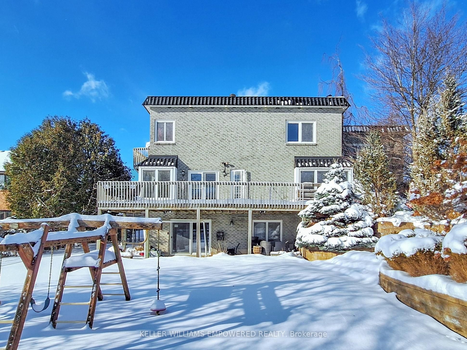 788 Woodland Acres Crescent