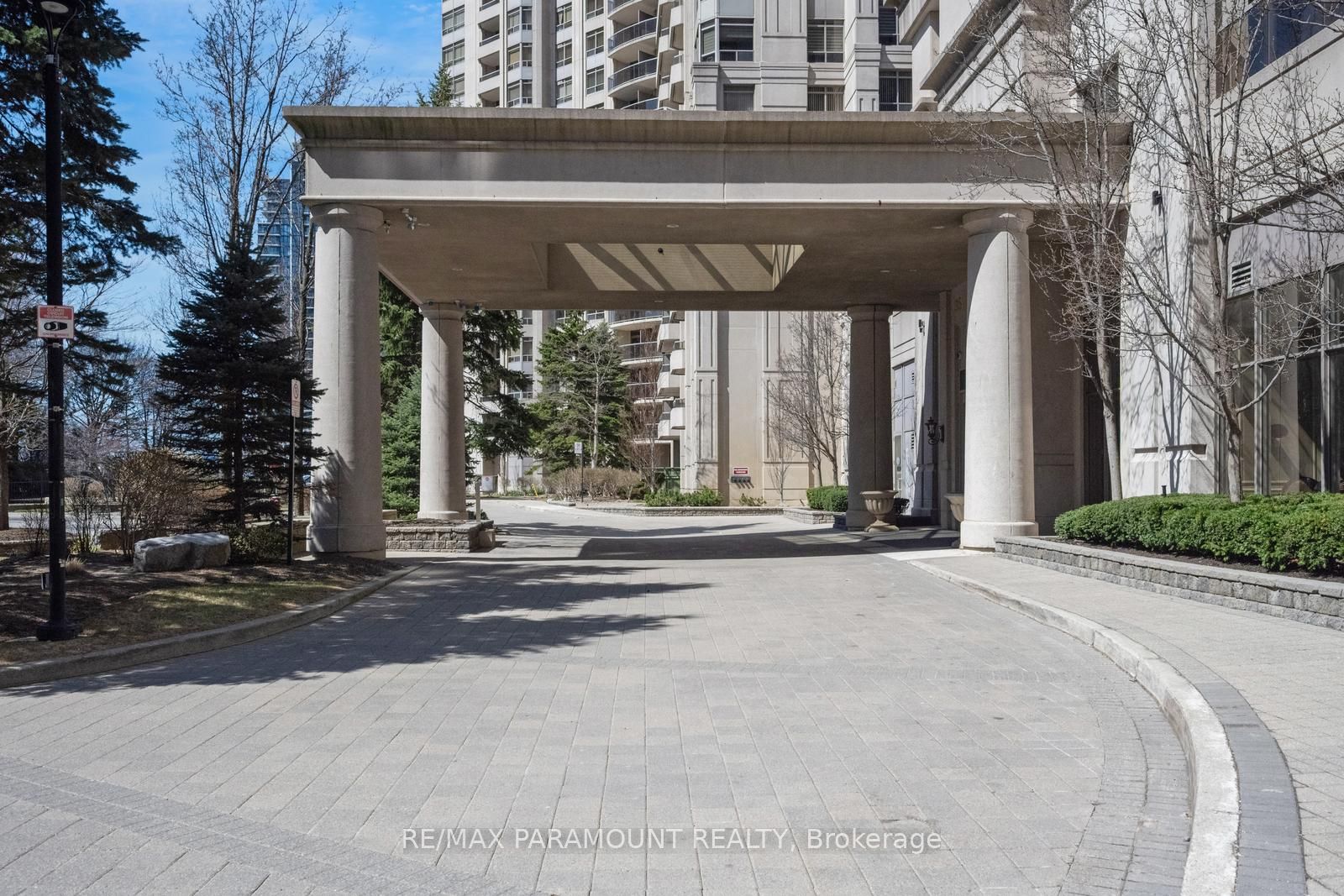 25 Kingsbridge Garden Circle 616