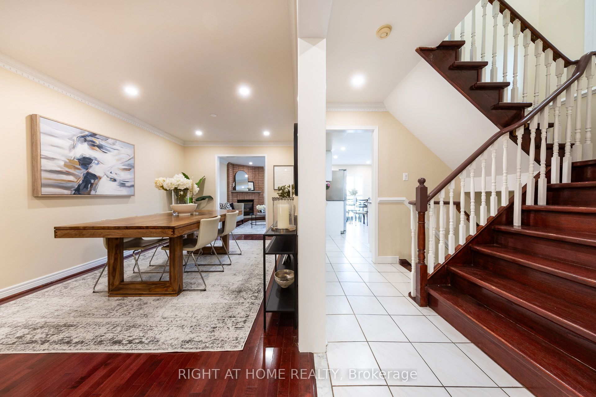 1552 Otonabee Drive
